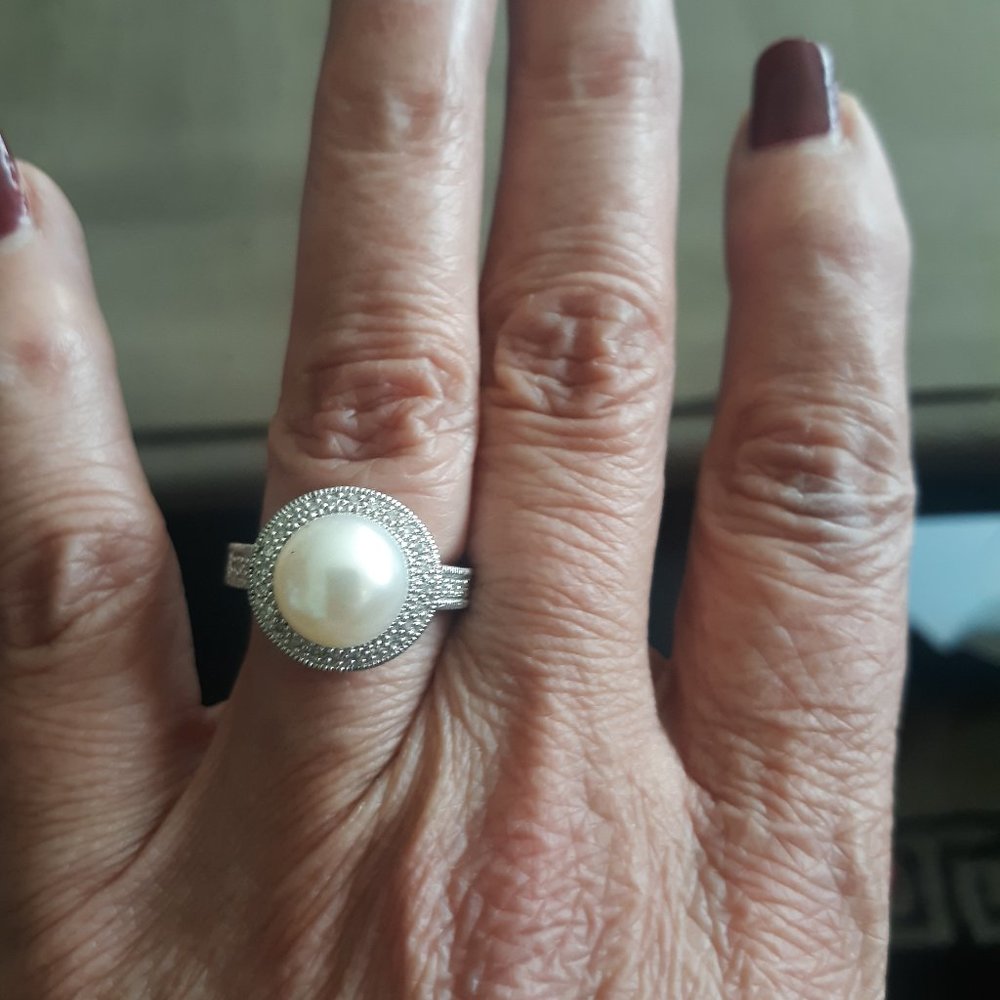 Sterling silver genuine diamond and pearl ring